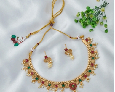 Women’s Gold-Plated Necklace & Earrings Set – Elegant Multi-Stone Jewelry